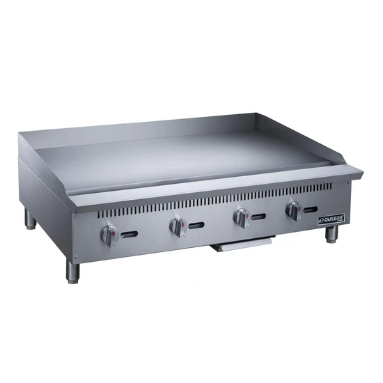 DCGT48 48 in. Thermostatic Griddle with 4 Burners