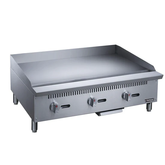 DCGT36 36 in. Thermostatic Griddle with 3 Burners